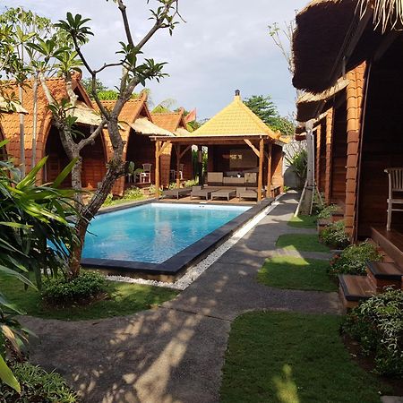 Poedja Villa Jimbaran Exterior photo